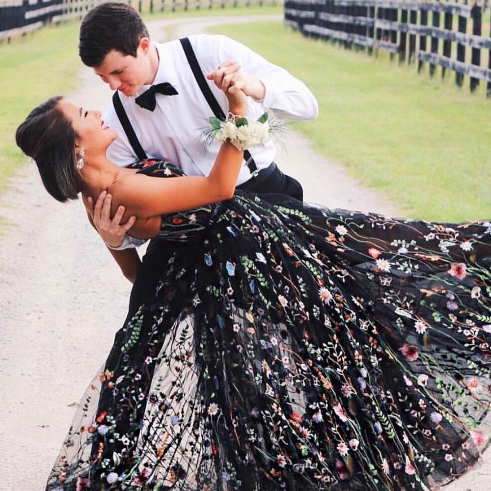 Dress - Picture 1 of 2